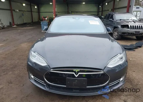 2015 Tesla Model S 70D/85D/P85D z USA, uszkodzony, nr VIN 5YJSA1E28FF109175